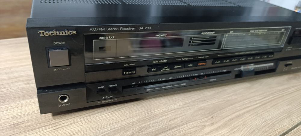 Wzmacniacze Technics , Amplituner