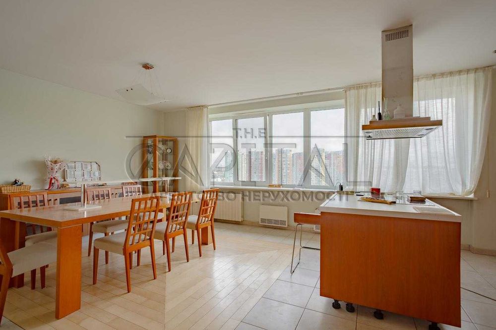 Продаж 3 рівнева квартира Русанівські Сади Пентхаус Лівобережна