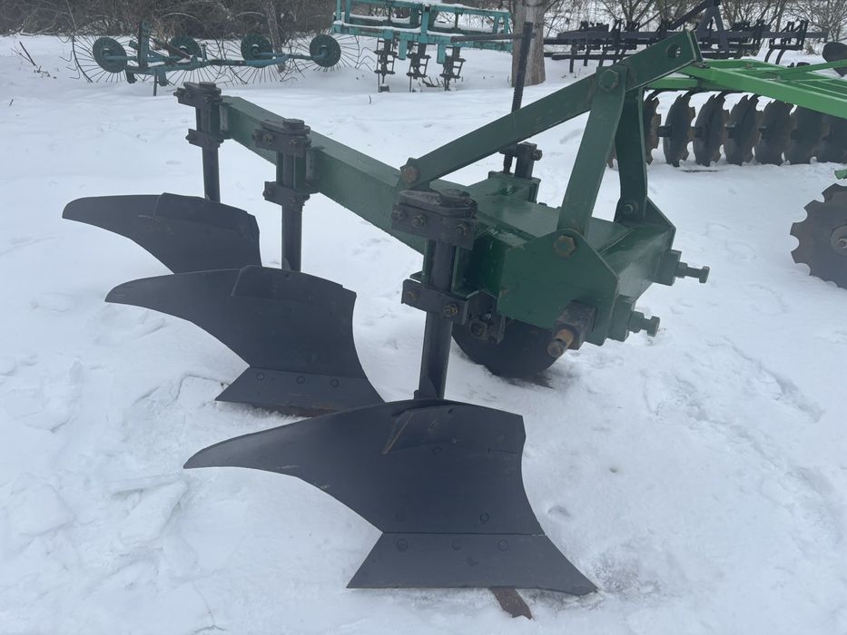 НОВИЙ плуг навісний не оборотний плн 3 35 під кукурудзу МТЗ 80 82 892