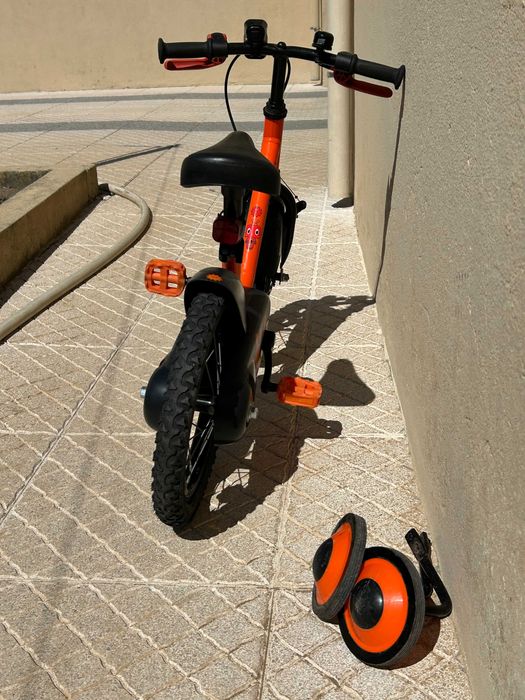 Bicicleta infantil B`Twin 14'' Decathlon c/rodinhas