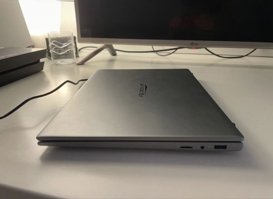 Notebook ROGUE RNB135 | 8GB | 256 SSD | 2024/25