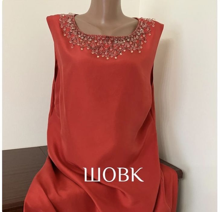 Дуже гарне шовкове плаття від wallis