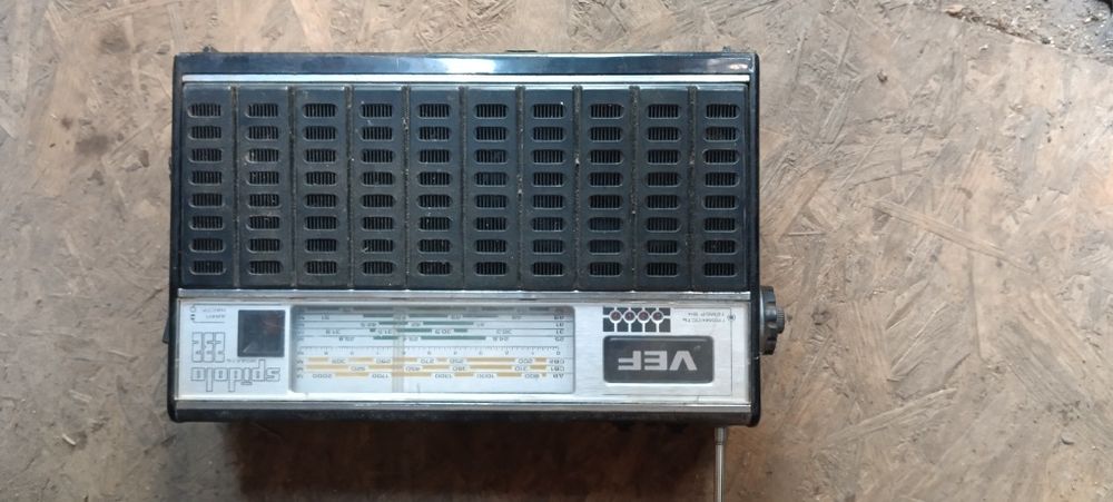 Приймач VEF колишній