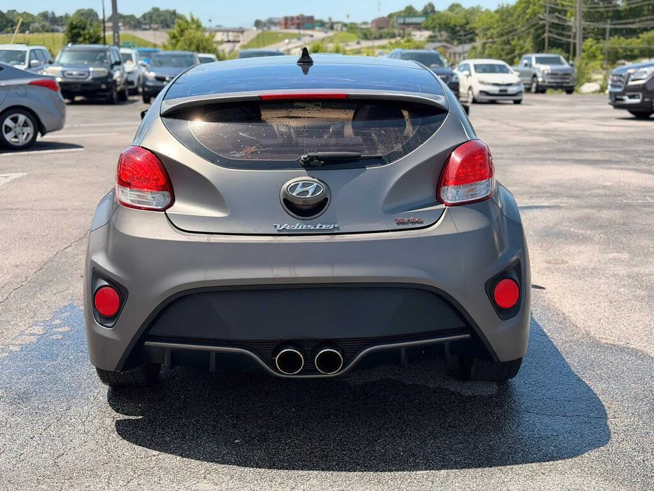 Hyundai Veloster Turbo      2015