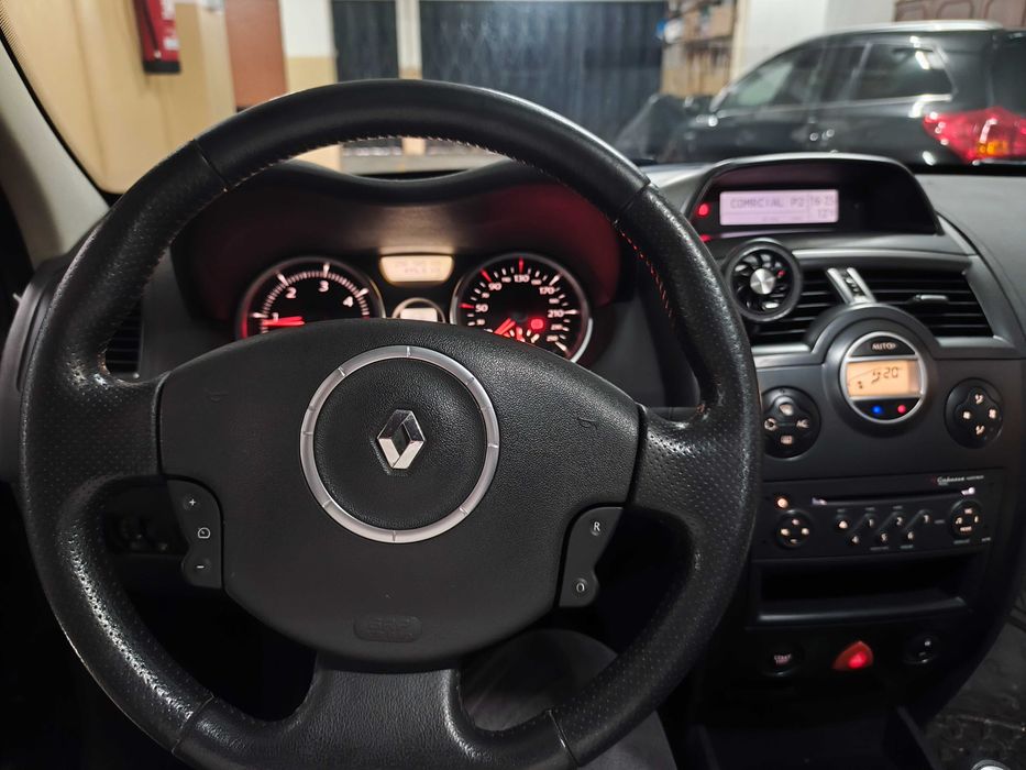 Renault Mégane Break – Elegância, Conforto e Espaço Familiar