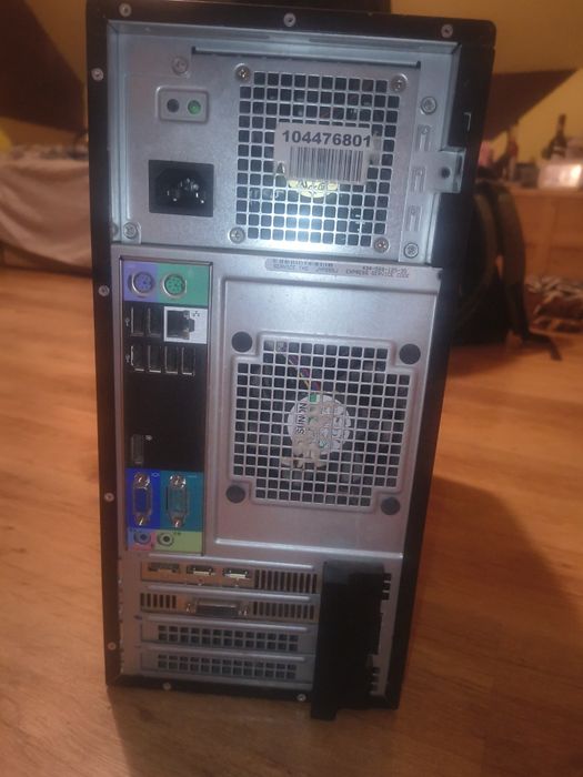 Komputer Dell T1600