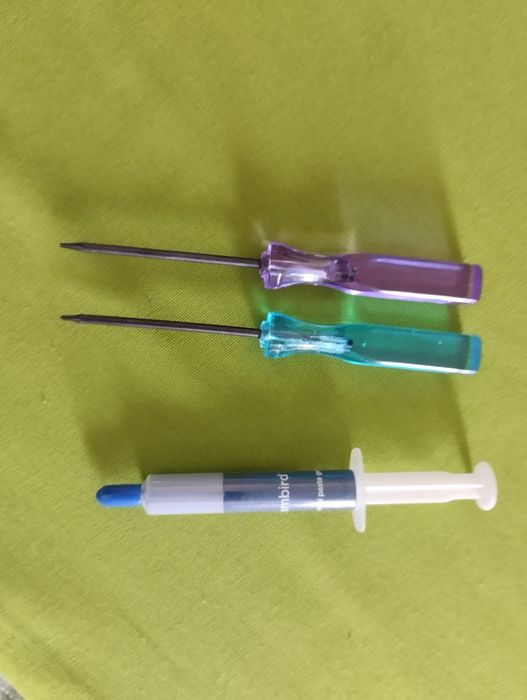 Викрутки для Macbook