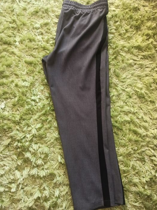 Wiosenne spodnie rozm. 46