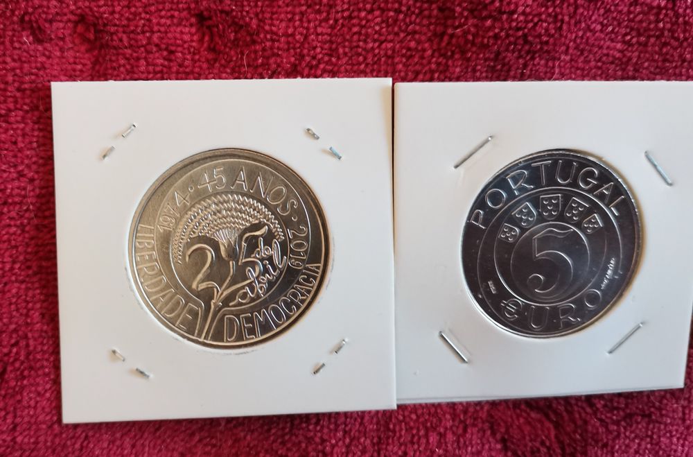 Moeda comemorativa de 5€ "45 anos do 25 de Abril"  de 2019