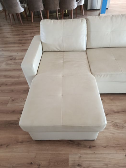 Sofá cama em pele sintética IKEA