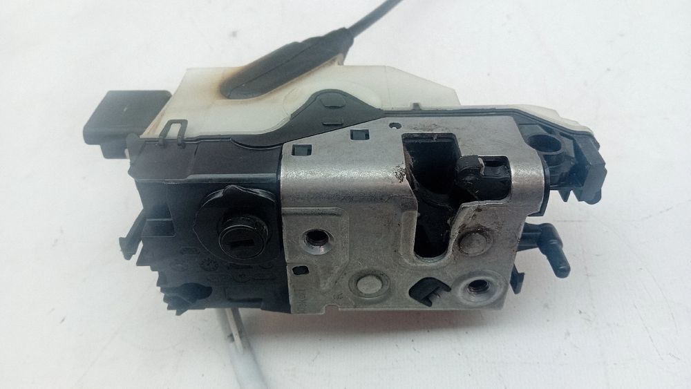 Fechadura / fecho porta frente direito PEUGEOT 208