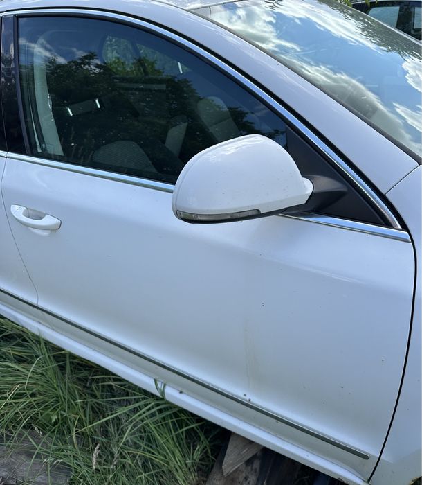Двери передние задние Skoda Superb 2