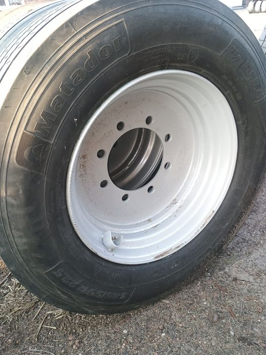 Koła do przyczepy Hl HW 8 otworów 385/55R22.5