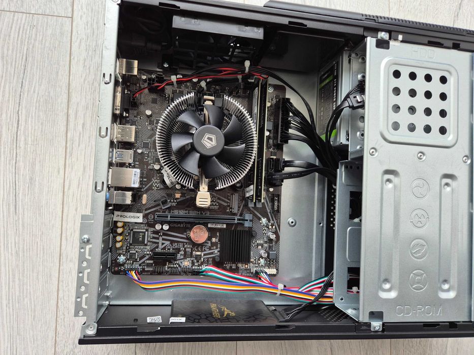 ПК міні вузький s1200 Intel Pentium Gold \ DDR4 8+GB \ SSD 120+GB