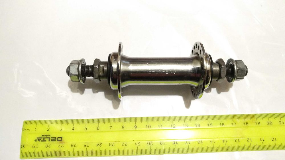 Втулка велосипедная. Передняя.