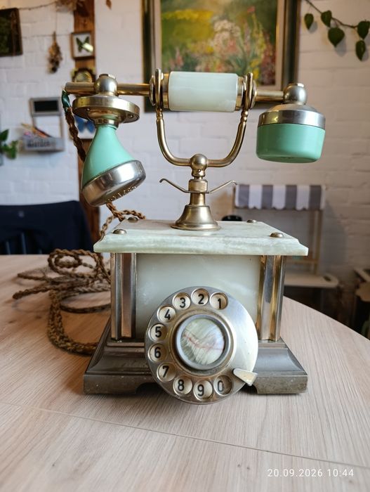 Telefon z onyxu retro onyx