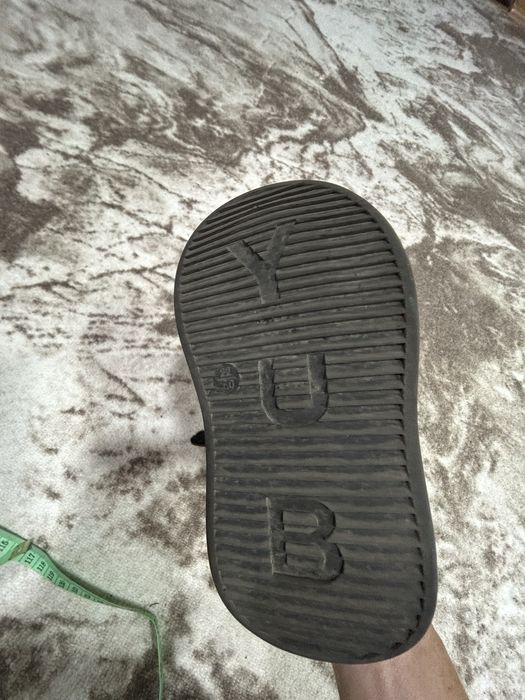 Взуття для хлопчика чи дівчинки