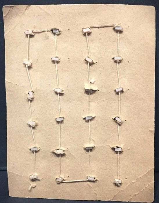 72 Botões antigos em plástico - International - feitos no Brasil