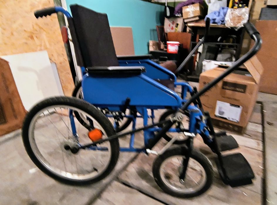 Инвалидное кресло с ручным приводом