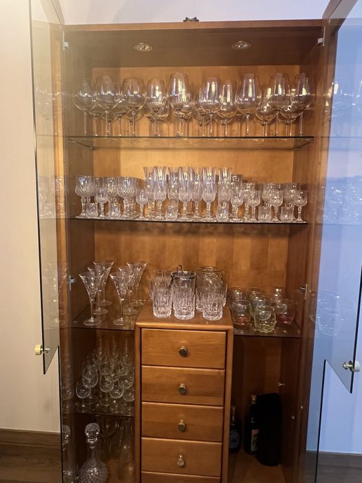 Cristaleira Sala em Cerejeira