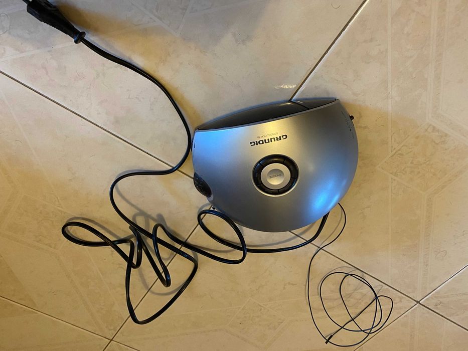 Rádio despertador Grundig