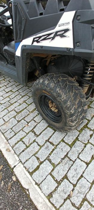 Polaris RZR 570 Trator