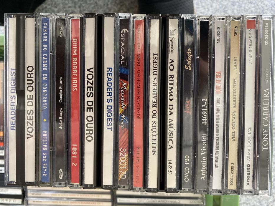 Coleção de mais de 80 CDs - Música Portuguesa, Fado e Internacional