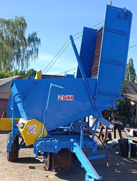 Продам комбайн Анна Z644