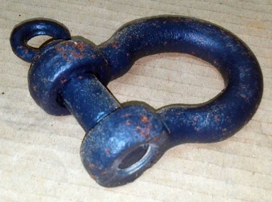 Esticadores, buchas, parafusos e manilha