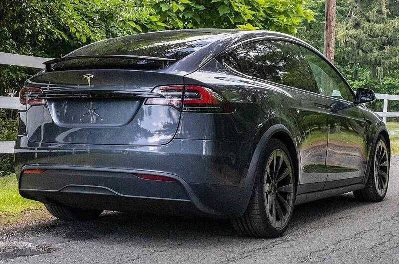 2022 Tesla Model X Plaid