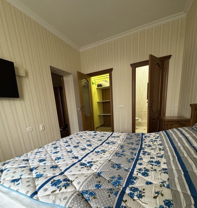 Унікальні двокімнатні апартаменти класу ЛЮКС.