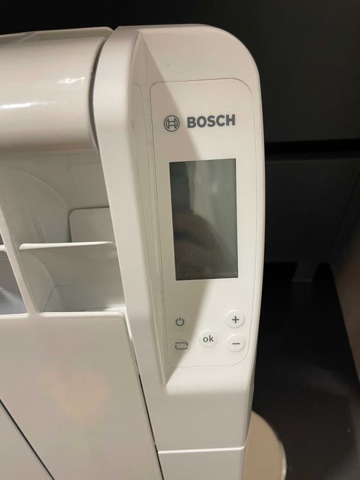 Novo Aquecedor Emissor Termico 1800W BOSCH ERO 3000