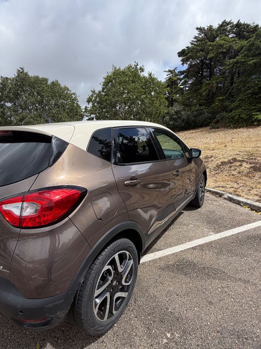 Renault Captur 0.9 TCe (90 cv) Bi-Tom – 2015 – 171.000 km - Estimado foto 4