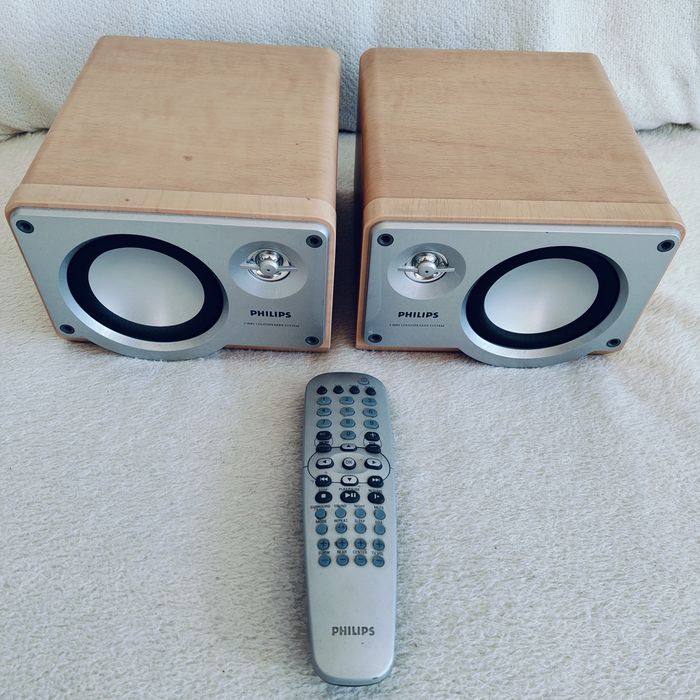 Zestaw audio-wideo 2.1 PHILIPS MCD370/22