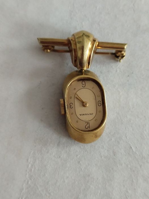 Часы-брошь Швейцария Juvenia 50 годов позолоченные