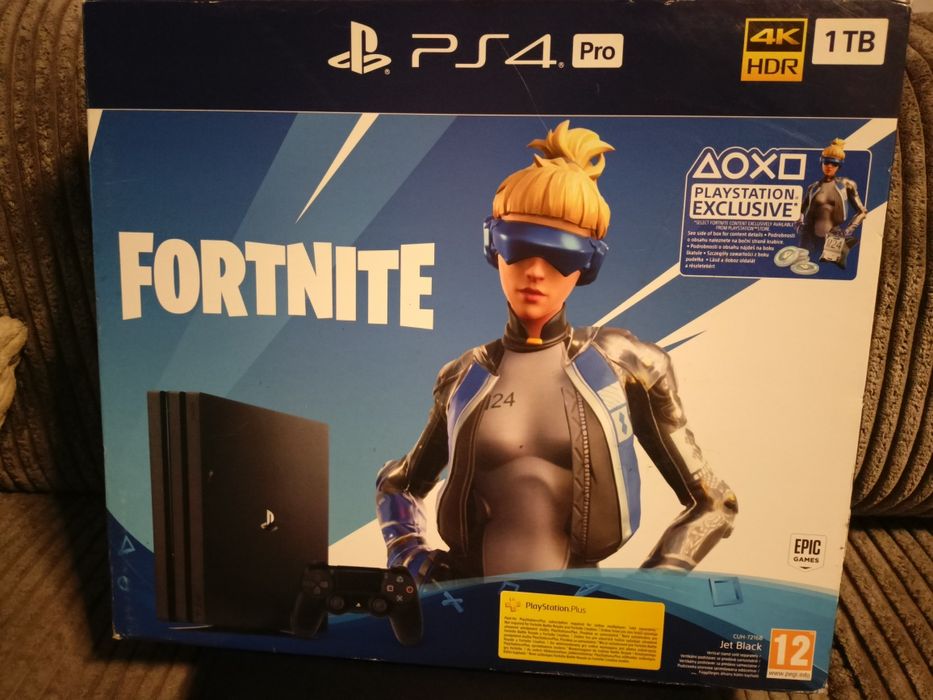 PS 4 PRO z 20 grami + pady , nowa stacja dokująca