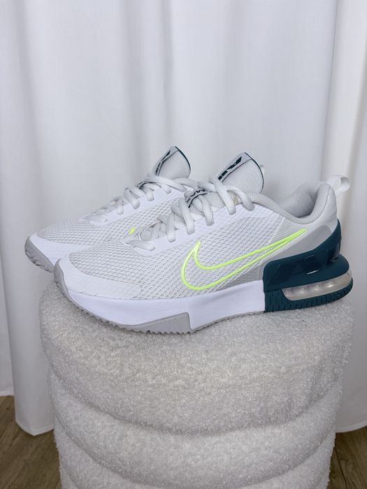 Snekaersy Nike Air Max 45 uzywane biale buty spoetowe na trening