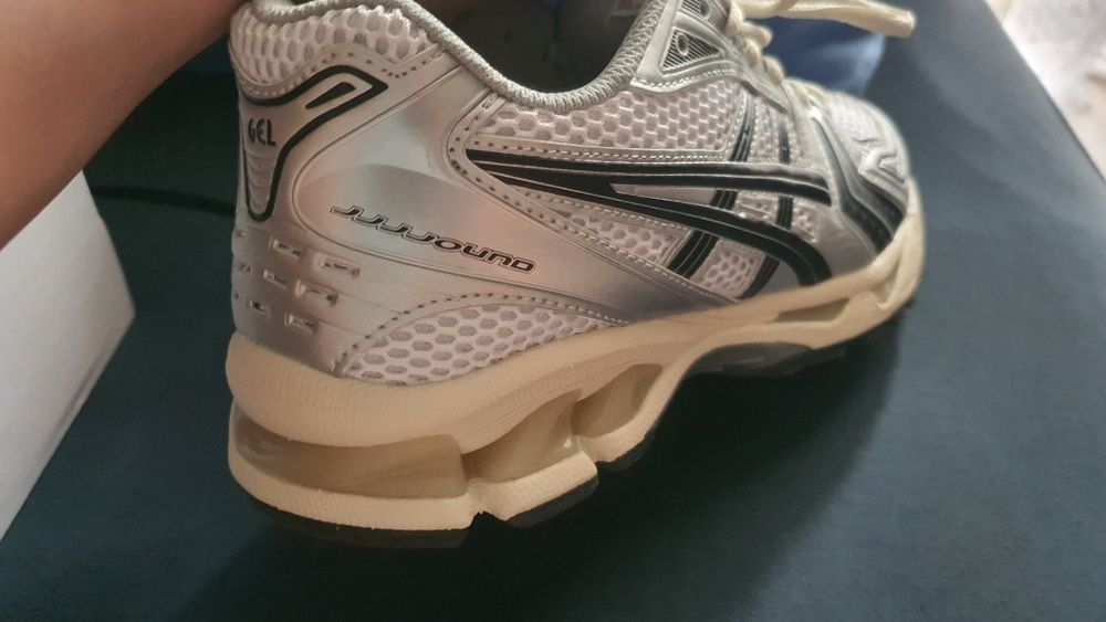 Нові asics gel kayano 14 42 розмір оригінал!!
