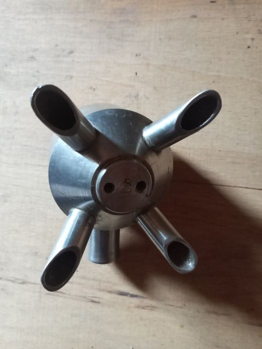 Продам колектор доїльного апарату