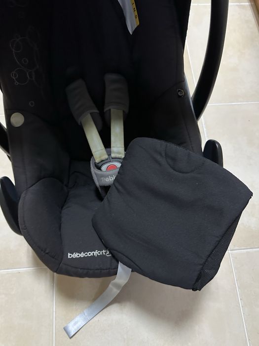 Cadeira auto ovo bebé Confort Pebble + saco cama