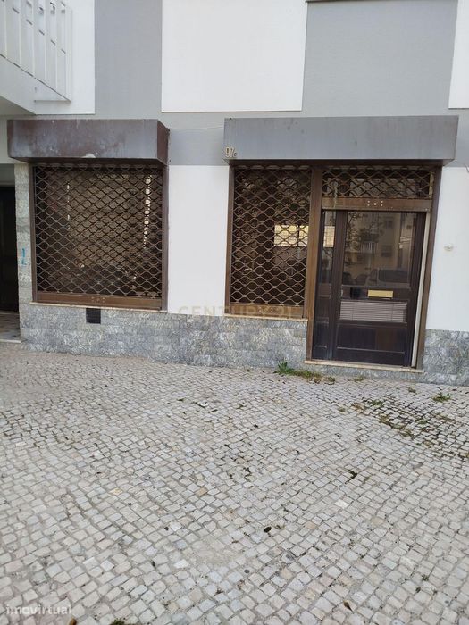 Loja em Carcavelos, Cascais - Excelente Oportunidade
