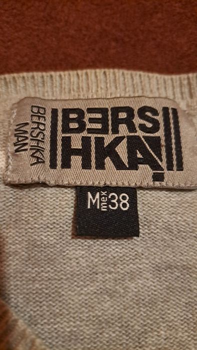 Sweter firmy Bershka
