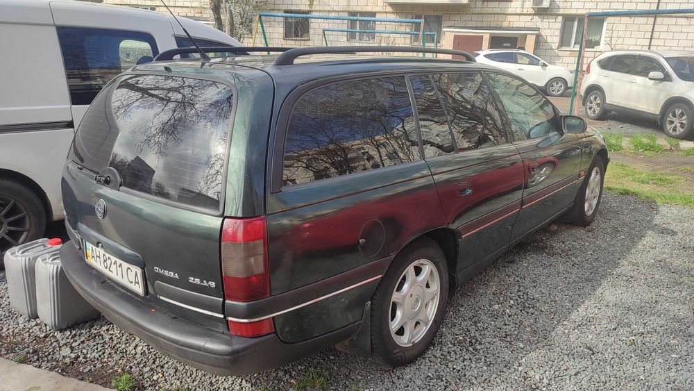Продам Опель Омега Б караван 1997 год