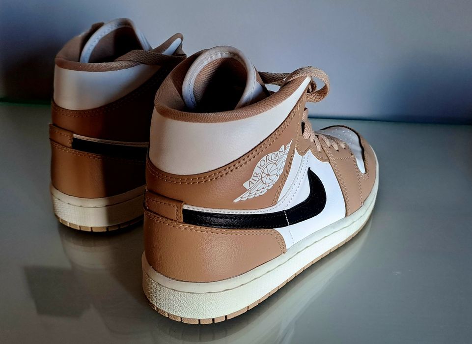 Nike Air Jordan Bege - baixa de preço