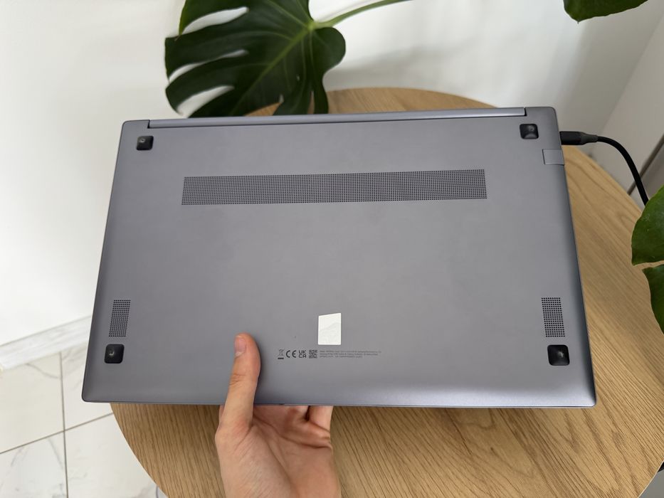 Samsung Galaxy Book 4 15.6” i5-1335U 16/250 SSD