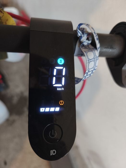 Trotinete Xiaomi 4lite