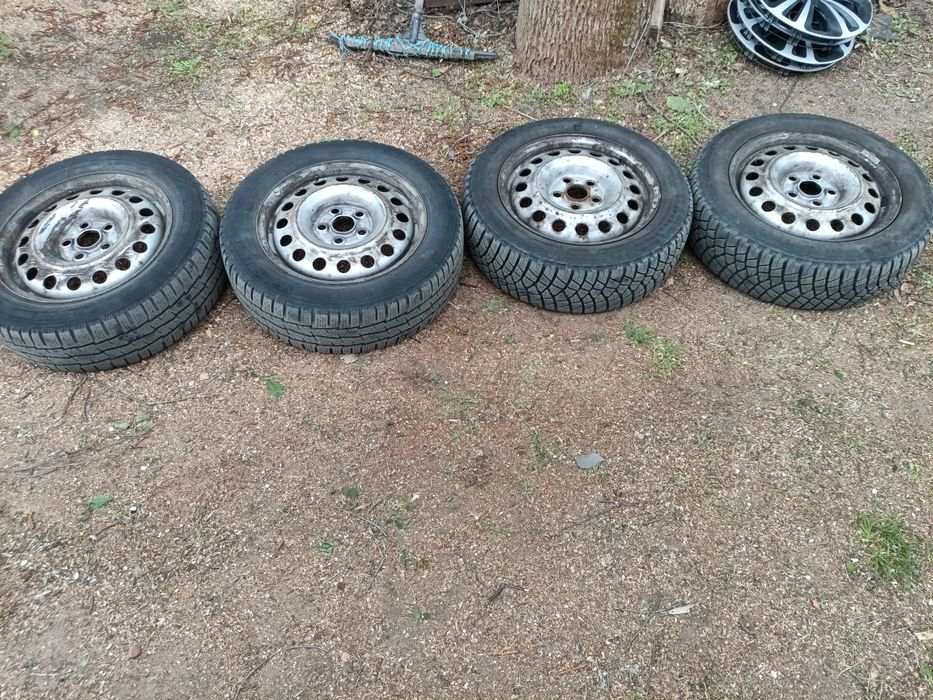 Шини з дисками 195/60R16 та диски 5/112/57.1 оригінальні WV