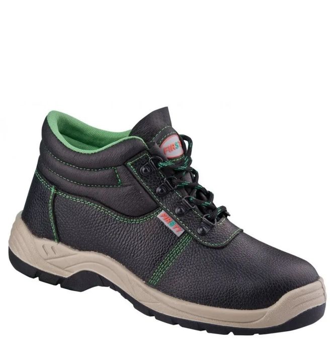 Рабочие ботинки.