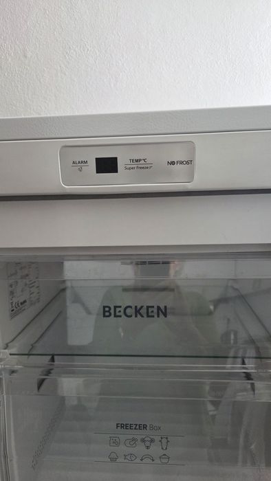 Arca Congelador  Vertical - Becken