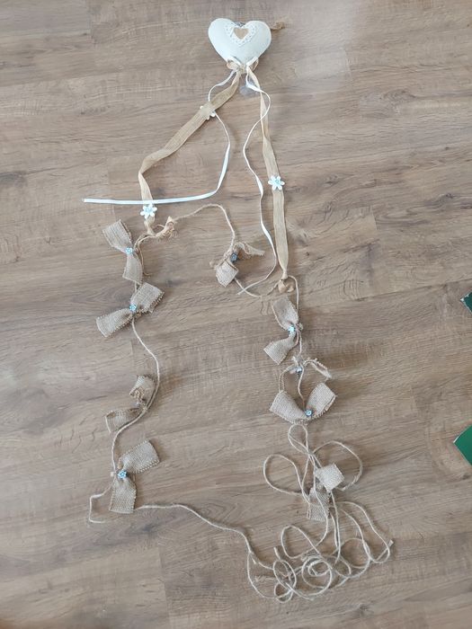 Ozdoby ślubne na samochód boho